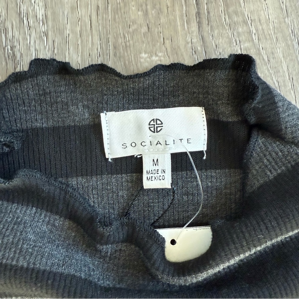Socialite Nordstrom Black Gray Striped Mini Dress M - Picture 12 of 17